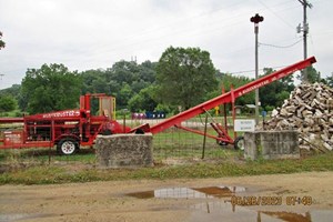 Blockbuster 22-20  Firewood Processor